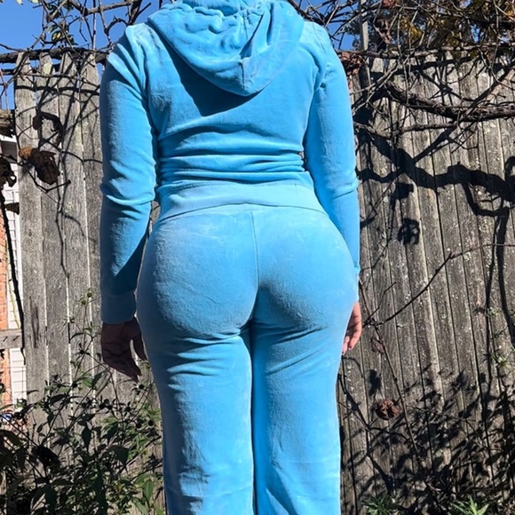 Juicy Couture Tracksuit Set - Picture 4 of 7